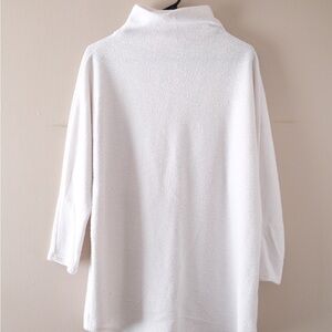 Sadie & Sage White Turtleneck Sweater/Tunic